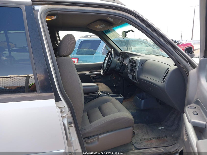2001 Ford Explorer sport trac VIN 1FMZU77E71UC78390 IAAI salvage auction — UNKNOWN, Clear (Colorado), sold $1,850 on 2026-07-08 (photo 5)