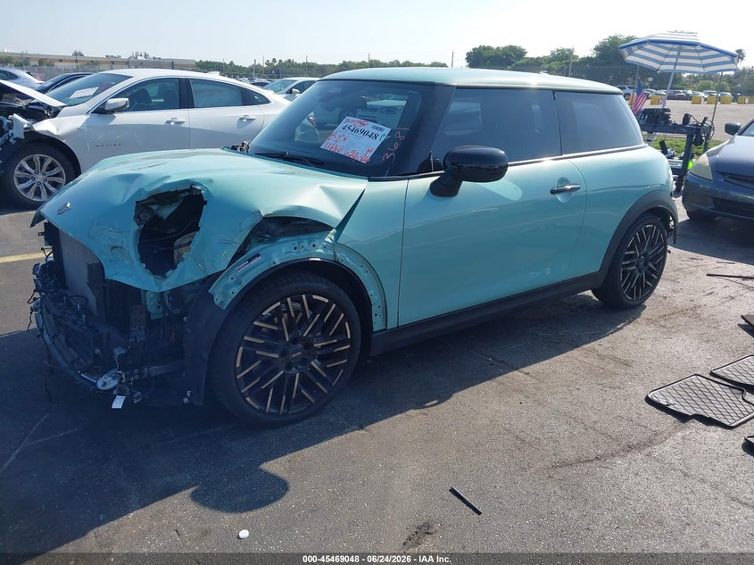 2025 Mini Hard top VIN WMW23GD02S2W13681 IAAI salvage auction — FRONT & REAR, Rebuildable (Florida), sold $5,100 on 2026-07-30 (photo 2)
