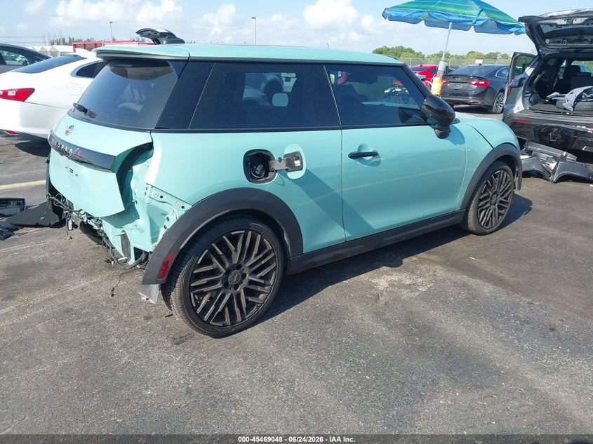 2025 Mini Hard top VIN WMW23GD02S2W13681 IAAI salvage auction — FRONT & REAR, Rebuildable (Florida), sold $5,100 on 2026-07-30 (photo 4)
