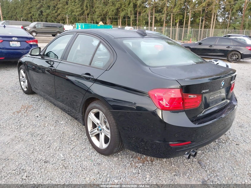 2014 BMW 3er VIN WBA3B5C52EF958666 IAAI salvage auction — FRONT END, Salvage Title, sold $2,400 on 2026-07-22 (photo 3)