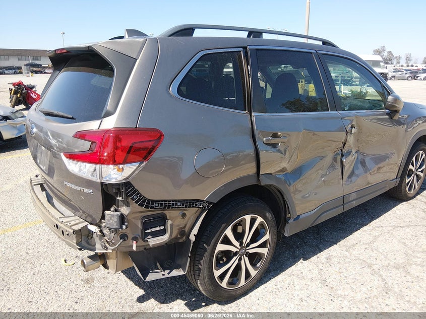 2020 Subaru Forester VIN JF2SKAUC8LH481071 IAAI salvage auction — SIDE, Salvage (California), sold $7,175 on 2026-07-14 (photo 6)
