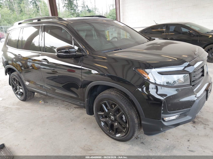 2024 Honda Passport VIN 5FNYF8H84RB015495 — IAAI salvage auction photo