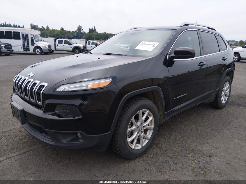 2018 Jeep Cherokee VIN 1C4PJMCB5JD535352 IAAI salvage auction — NORMAL WEAR, Sf97 (Oregon), sold $25 on 2026-07-29 (photo 2)