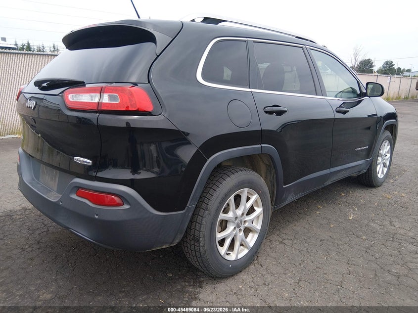 2018 Jeep Cherokee VIN 1C4PJMCB5JD535352 IAAI salvage auction — NORMAL WEAR, Sf97 (Oregon), sold $25 on 2026-07-29 (photo 4)