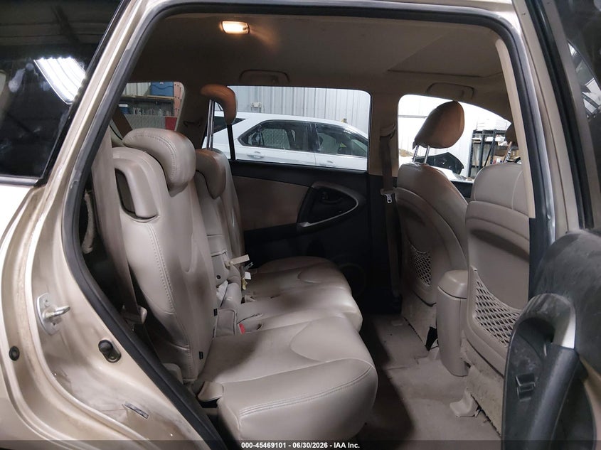 2008 Toyota Rav 4 VIN JTMBD31V786055255 IAAI salvage auction — REAR END, Salvage (Iowa), sold $25 on 2026-07-28 (photo 8)