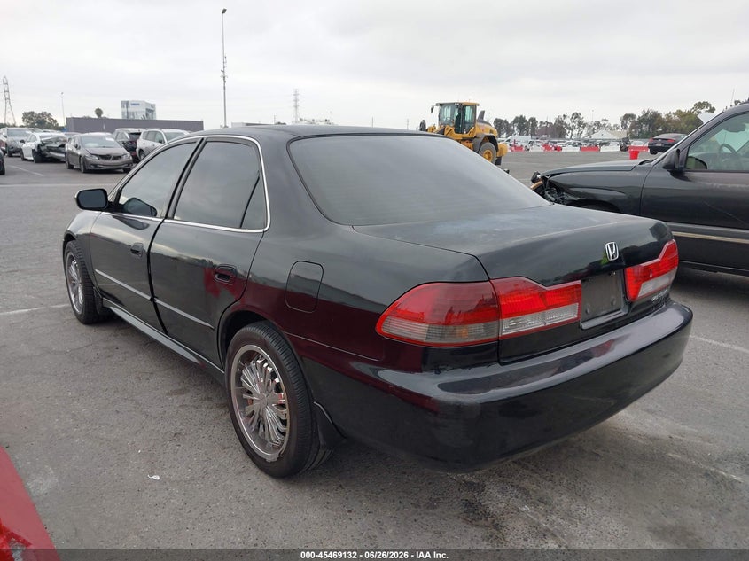 2002 Honda Accord VIN JHMCG66882C017198 IAAI salvage auction — RIGHT SIDE, Salvage (California), sold $150 on 2026-07-23 (photo 3)