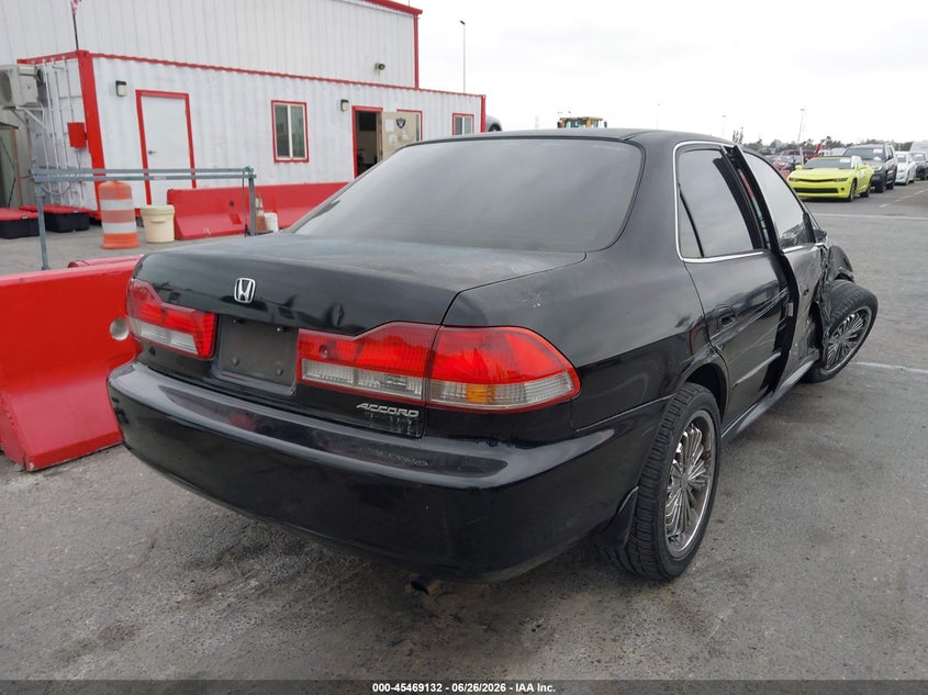 2002 Honda Accord VIN JHMCG66882C017198 IAAI salvage auction — RIGHT SIDE, Salvage (California), sold $150 on 2026-07-23 (photo 4)