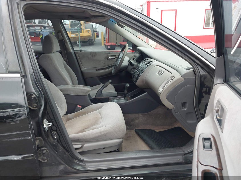 2002 Honda Accord VIN JHMCG66882C017198 IAAI salvage auction — RIGHT SIDE, Salvage (California), sold $150 on 2026-07-23 (photo 5)