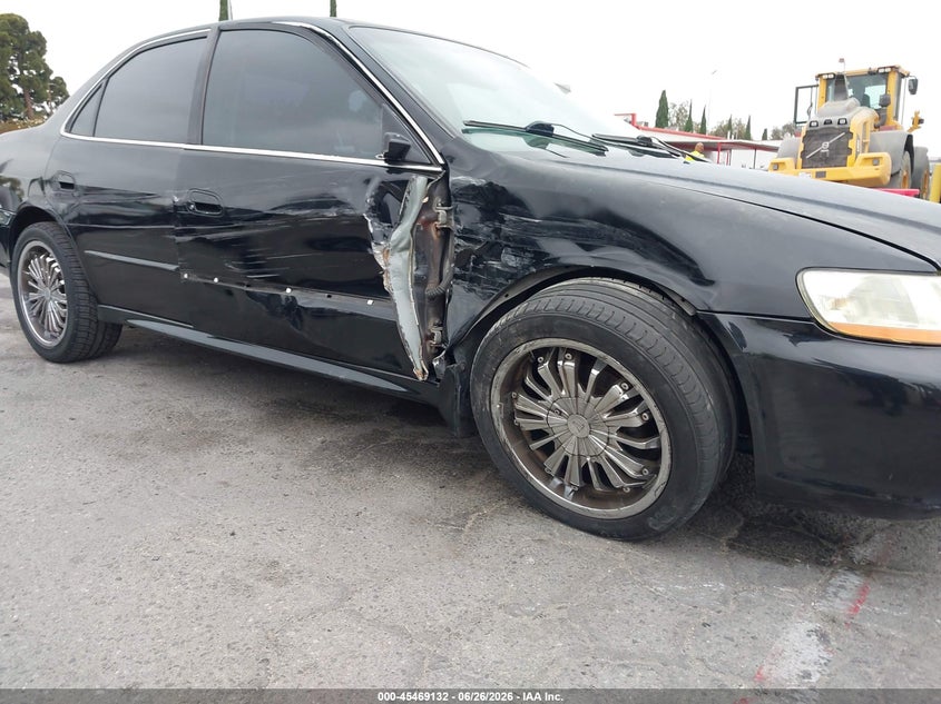 2002 Honda Accord VIN JHMCG66882C017198 IAAI salvage auction — RIGHT SIDE, Salvage (California), sold $150 on 2026-07-23 (photo 6)
