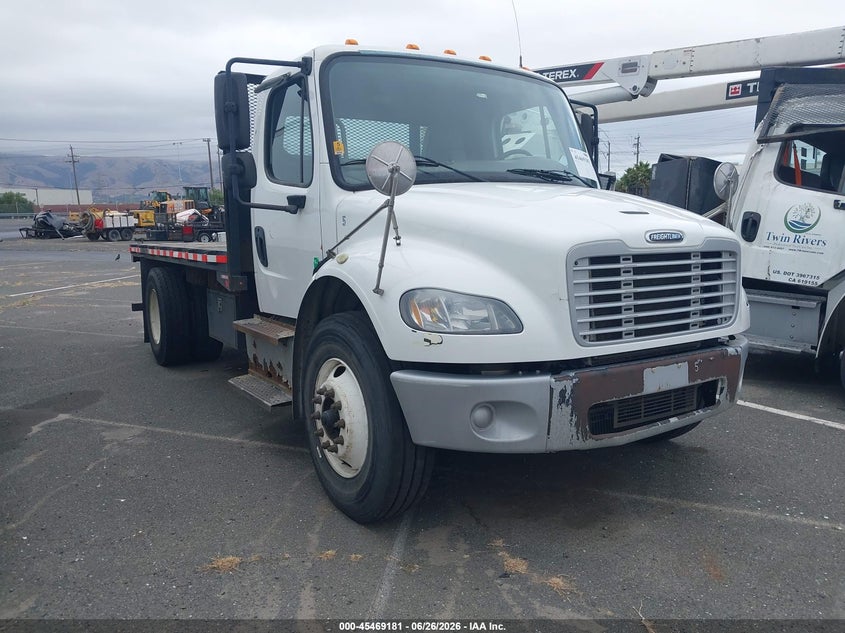 2016 Freightliner M2 106 VIN 3ALACWDT7GDGZ3113 IAAI salvage auction — SIDE, Clear - Dealer Only (California), sold $7,150 on 2026-08-10 (photo 1)