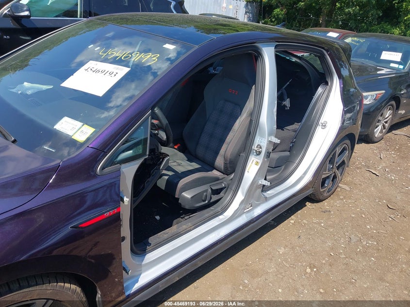2024 Volkswagen Golf gti VIN WVWRA7CD7RW158440 IAAI salvage auction — LEFT SIDE, Salvage Title, sold $11,000 on 2026-09-01 (photo 6)