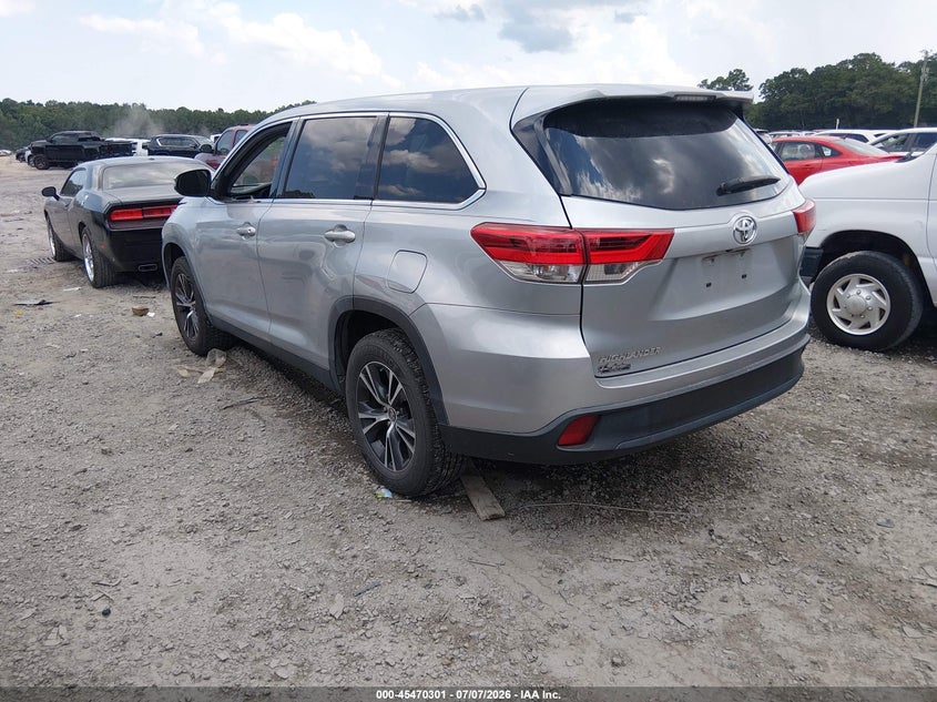2019 Toyota Highlander VIN 5TDZARFH1KS047589 IAAI salvage auction — FRONT END, Clear (South Carolina), sold $2,050 on 2026-07-28 (photo 3)