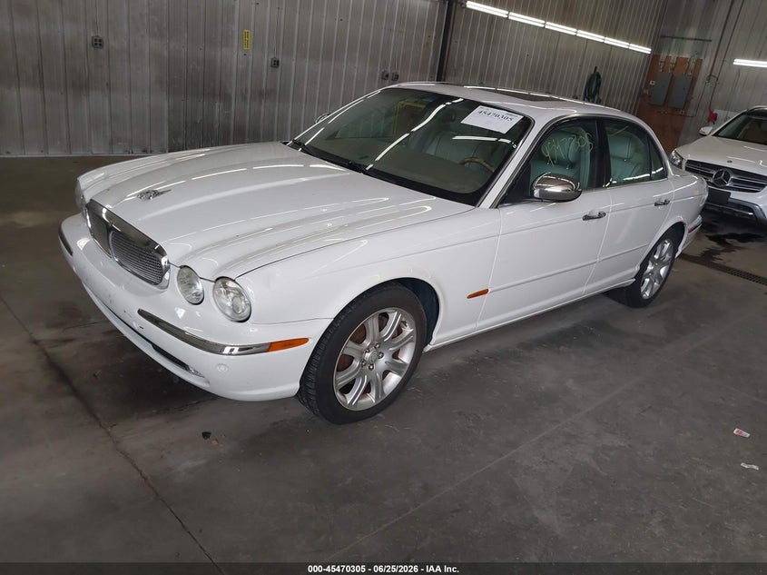 2004 Jaguar Xj series VIN SAJWA74C84SG16743 IAAI salvage auction — NORMAL WEAR, Clear (Florida), sold $350 on 2026-07-07 (photo 2)