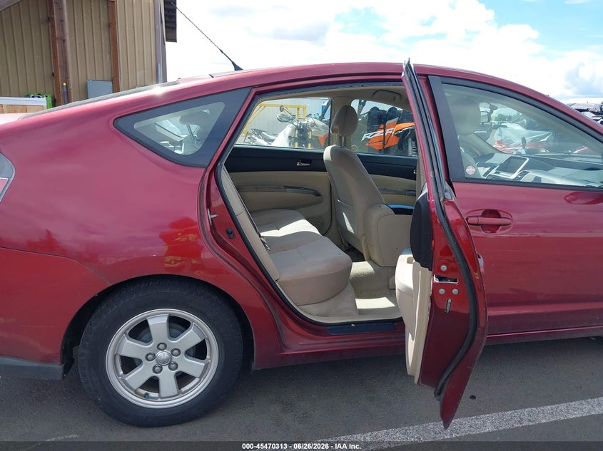 2004 Toyota Prius VIN JTDKB20U640035987 IAAI salvage auction — NORMAL WEAR, Peddle Clear Public-Restricted (Oregon), sold $500 on 2026-07-21 (photo 8)