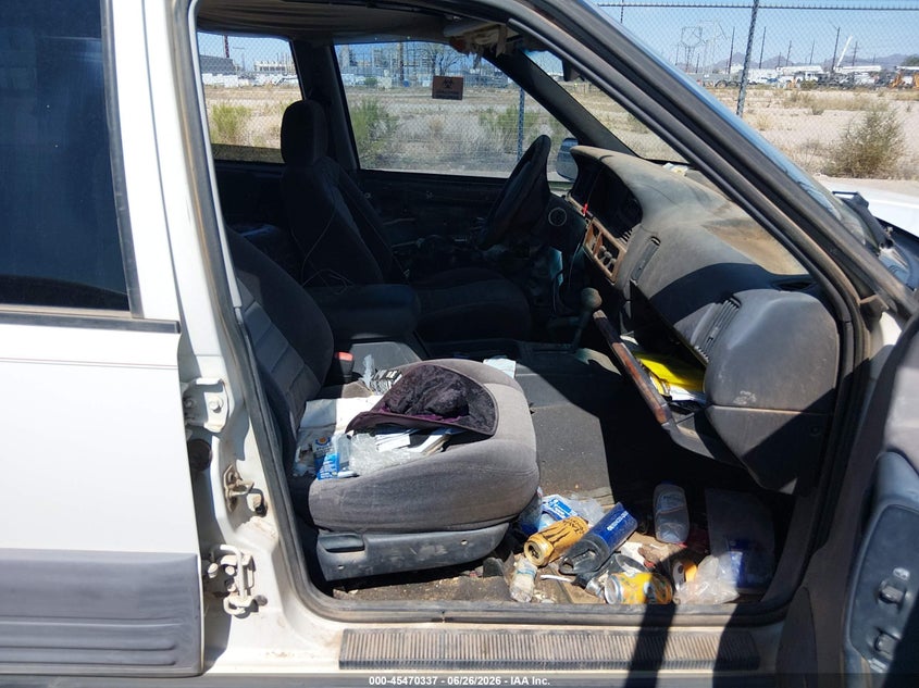 1998 Jeep Grand cherokee VIN 1J4GZ58S4WC294219 IAAI salvage auction — NORMAL WEAR, Clear-Dealer Only (Arizona), sold $225 on 2026-07-09 (photo 5)
