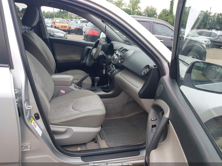 2009 Toyota Rav4 VIN JTMBF33V49D006924 IAAI salvage auction — REAR END, Salvage (Pennsylvania), sold $1,200 on 2026-07-12 (photo 5)