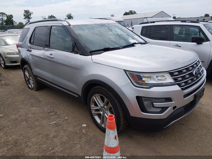2017 Ford Explorer VIN 1FM5K8D81HGB89173 IAAI salvage auction — SIDE, Salvage (Ohio), sold $2,150 on 2026-07-12 (photo 1)