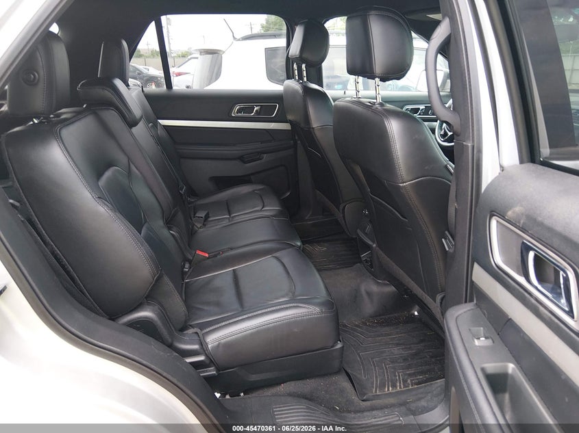 2017 Ford Explorer VIN 1FM5K8D81HGB89173 IAAI salvage auction — SIDE, Salvage (Ohio), sold $2,150 on 2026-07-12 (photo 8)