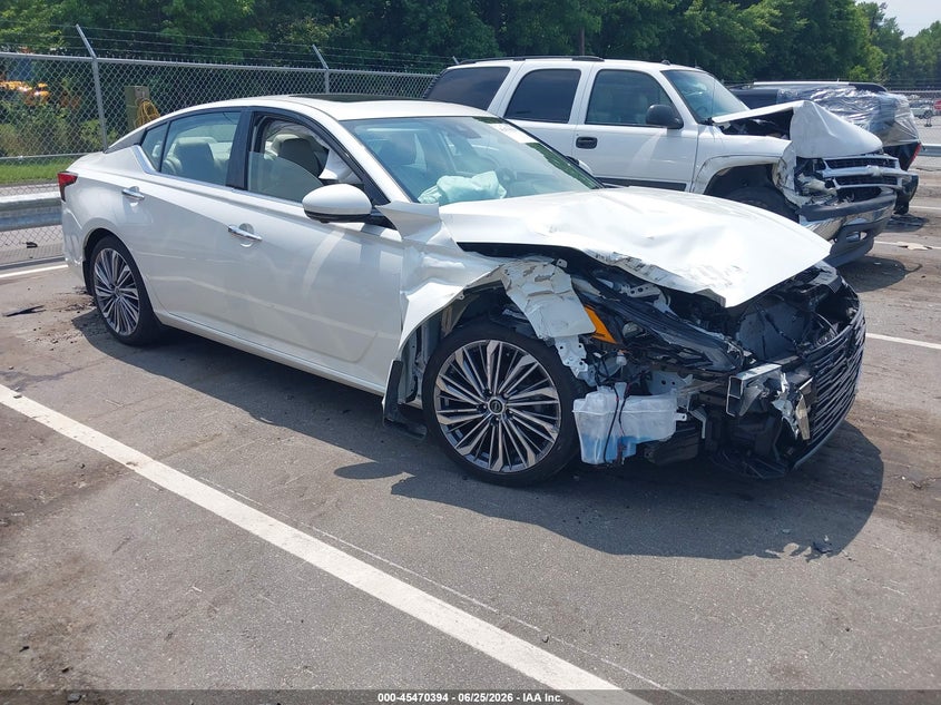 2025 Nissan Altima VIN 1N4BL4EV6SN300049 IAAI salvage auction — RIGHT FRONT, Salvage (North Carolina), sold $8,000 on 2026-07-30 (photo 1)