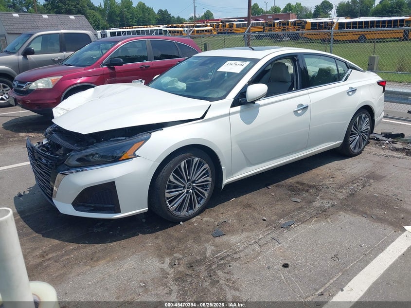 2025 Nissan Altima VIN 1N4BL4EV6SN300049 IAAI salvage auction — RIGHT FRONT, Salvage (North Carolina), sold $8,000 on 2026-07-30 (photo 2)
