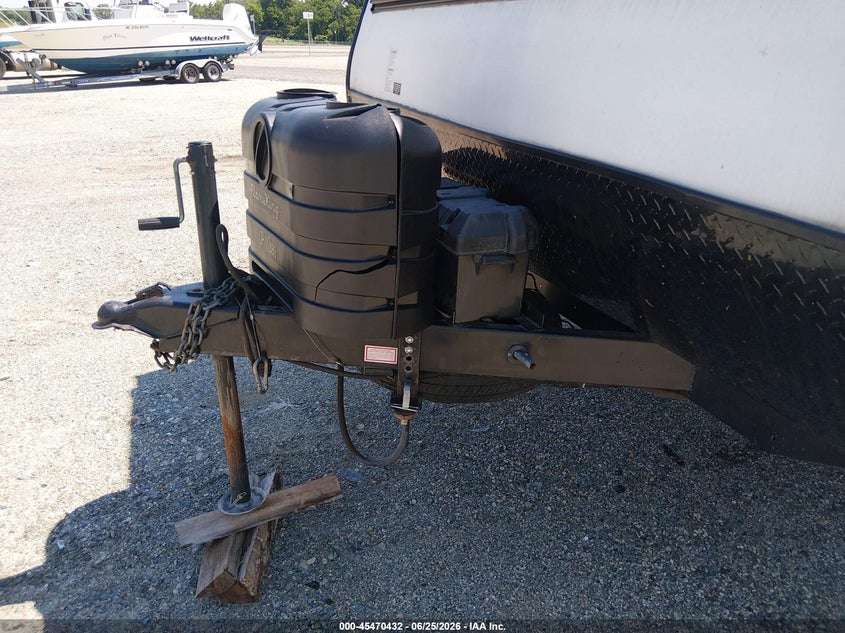 2016 Jayco Other VIN 1UJBJHBJ5G1JH0185 IAAI salvage auction — Unknown, Salvage - Greater Than 75% (Maryland), sold $3,250 on 2026-07-29 (photo 7)