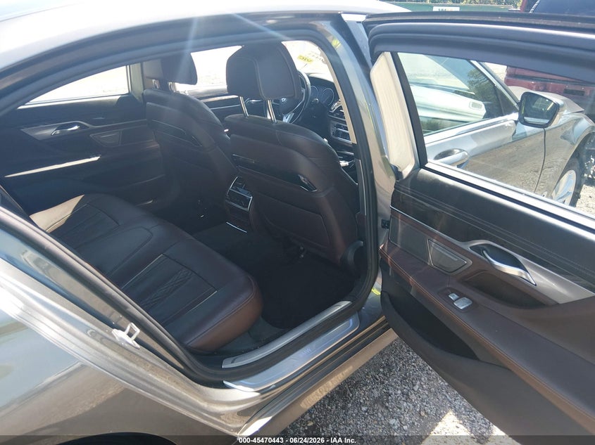2016 BMW 7er VIN WBA7E2C59GG738526 IAAI salvage auction — FRONT END, Clear (South Carolina), sold $325 on 2026-07-29 (photo 8)
