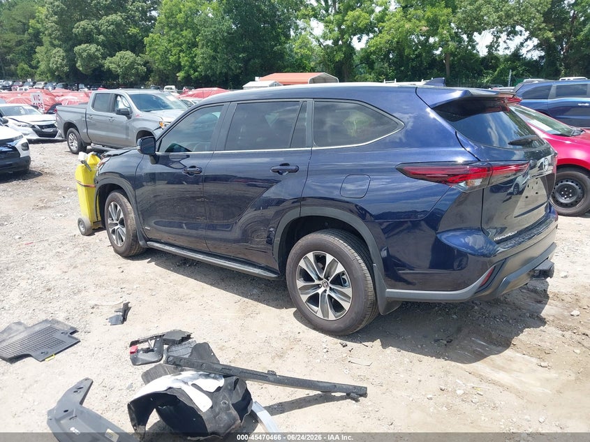 2025 Toyota VIN 5TDKBRCH9SS661762 IAAI salvage auction — FRONT END, Clear (Georgia), sold $24,200 on 2026-07-31 (photo 3)
