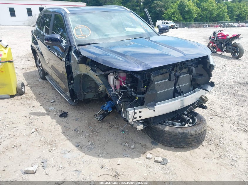 2025 Toyota VIN 5TDKBRCH9SS661762 IAAI salvage auction — FRONT END, Clear (Georgia), sold $24,200 on 2026-07-31 (photo 6)