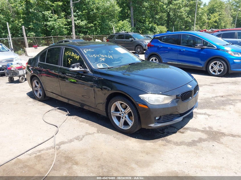 2014 BMW VIN WBA3C3G58ENS68065 IAAI salvage auction — SIDE, Clear (Virginia), sold $1,675 on 2026-07-22 (photo 1)