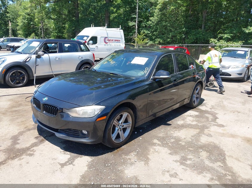 2014 BMW VIN WBA3C3G58ENS68065 IAAI salvage auction — SIDE, Clear (Virginia), sold $1,675 on 2026-07-22 (photo 2)