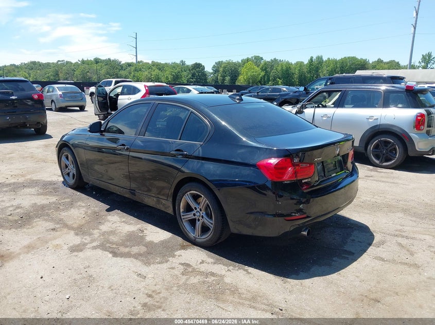 2014 BMW VIN WBA3C3G58ENS68065 IAAI salvage auction — SIDE, Clear (Virginia), sold $1,675 on 2026-07-22 (photo 3)