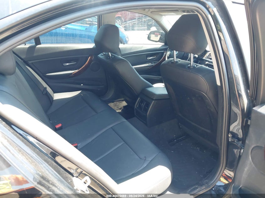 2014 BMW VIN WBA3C3G58ENS68065 IAAI salvage auction — SIDE, Clear (Virginia), sold $1,675 on 2026-07-22 (photo 8)