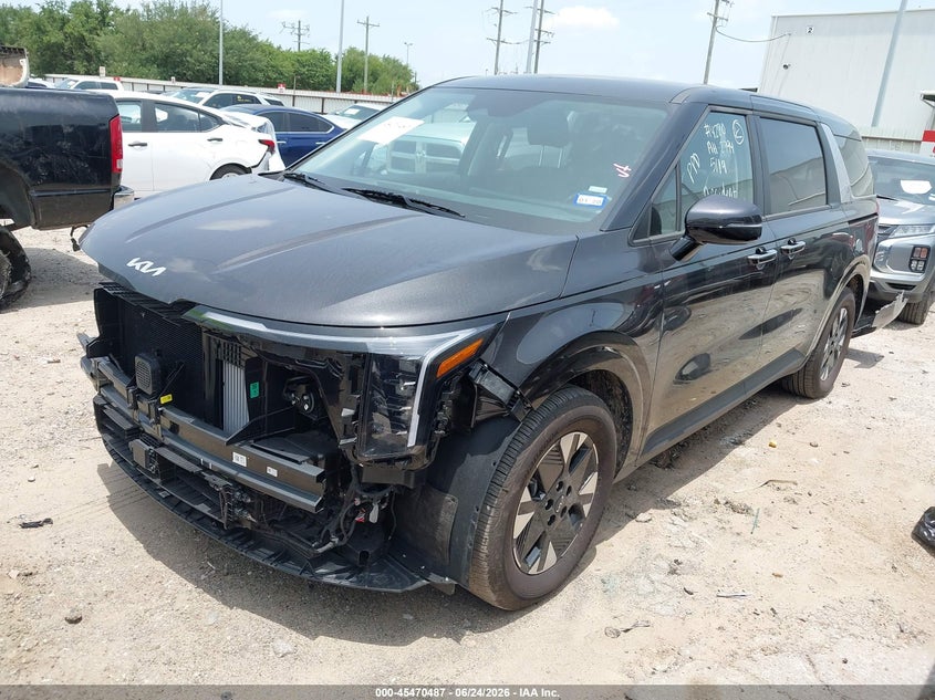 2026 Kia VIN KNDNB5KA6T6134936 IAAI salvage auction — RIGHT FRONT, Enterprise Vehicles Clear Only (Texas), sold $23,850 on 2026-07-09 (photo 2)