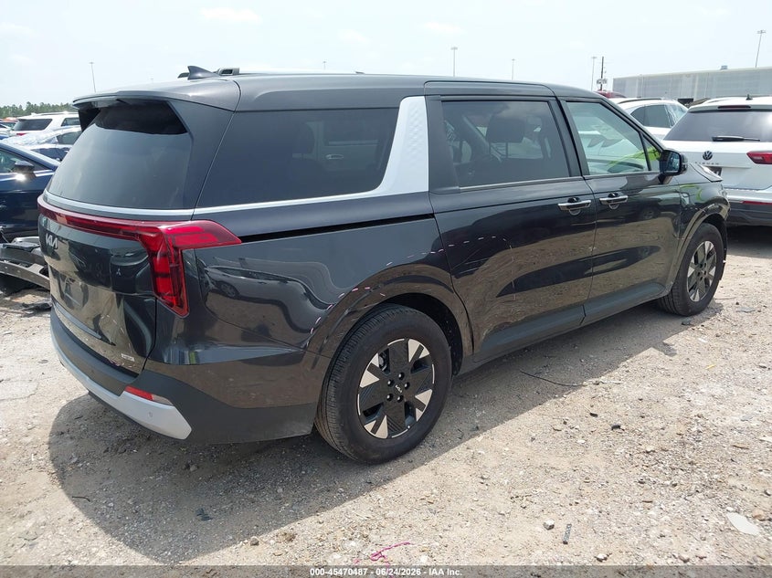 2026 Kia VIN KNDNB5KA6T6134936 IAAI salvage auction — RIGHT FRONT, Enterprise Vehicles Clear Only (Texas), sold $23,850 on 2026-07-09 (photo 4)