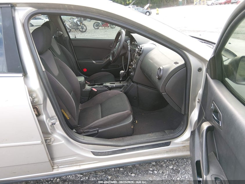 2006 Pontiac G6 VIN 1G2ZM551364186665 IAAI salvage auction — FRONT & REAR, Salvage (Georgia), sold $250 on 2026-07-31 (photo 5)