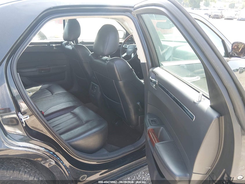 2009 Chrysler 300 VIN 2C3LK63T39H599022 IAAI salvage auction — RIGHT SIDE, Salvage (Kentucky), sold $1,400 on 2026-09-11 (photo 8)