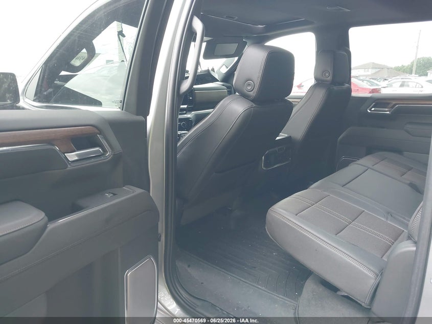 2023 Chevrolet Silverado VIN 2GCUDJED8P1116973 IAAI salvage auction — STORM DAMAGE, Salvage Title, sold $22,000 on 2026-07-29 (photo 8)