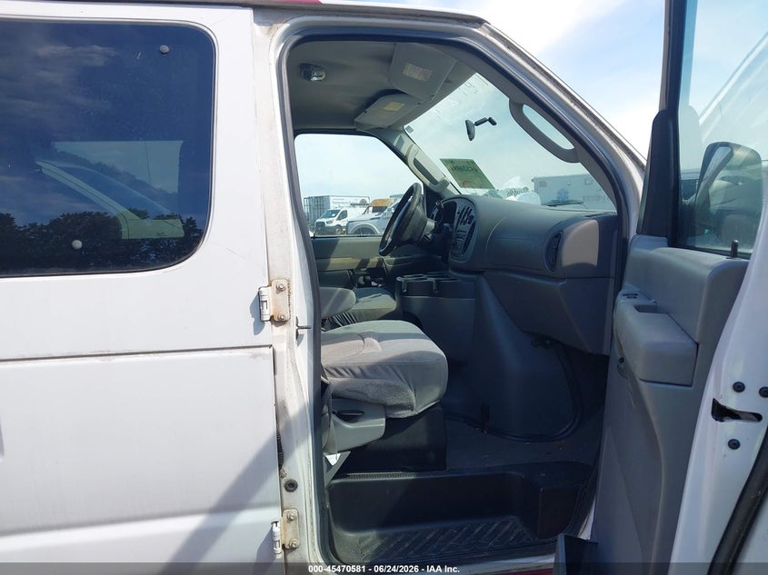 2006 Ford Econoline VIN 1FBSS31L66DA43275 IAAI salvage auction — RIGHT FRONT, Salvage (Idaho), sold $400 on 2026-07-09 (photo 5)