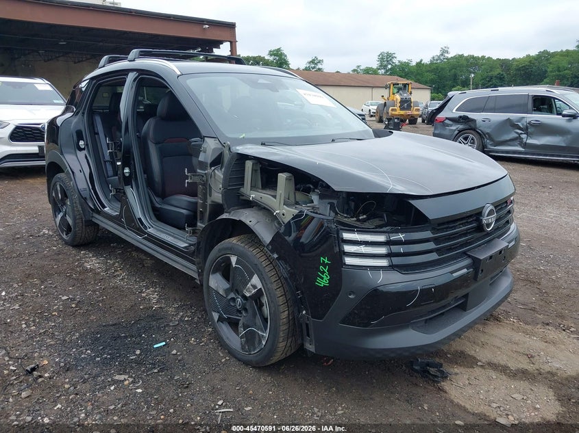 2025 Nissan Kicks VIN 3N8AP6DB4SL312914 IAAI salvage auction — SIDE, Salvage Title, sold $8,300 on 2026-07-17 (photo 1)