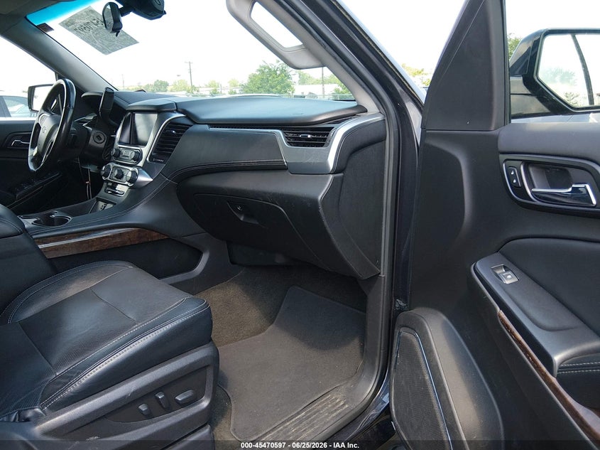 2018 Chevrolet Suburban VIN 1GNSKGKC6JR209900 IAAI salvage auction — NORMAL WEAR, Clear (New Jersey), sold $9,075 on 2026-07-29 (photo 5)