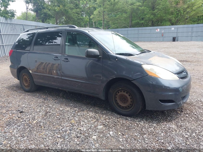 2007 Toyota Sienna VIN 5TDZK23C27S076149 IAAI salvage auction — FRONT & REAR, Clear (New Jersey), sold $650 on 2026-07-22 (photo 1)