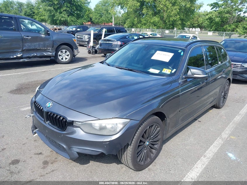 2014 BMW 3er VIN WBA3G7C54EF186197 IAAI salvage auction — FRONT & REAR, Salvage Title, sold $1,350 on 2026-08-17 (photo 2)