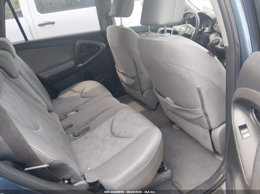 2009 Toyota Rav4 VIN JTMBF35V795004527 IAAI salvage auction — NORMAL WEAR, Clear (Colorado), sold $525 on 2026-07-07 (photo 8)