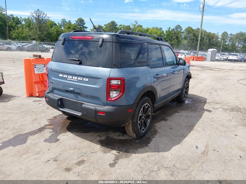 2025 Ford Bronco sport VIN 3FMCR9CN8SRF41570 IAAI salvage auction — LEFT FRONT, Salvage Title, sold $13,300 on 2026-07-31 (photo 4)