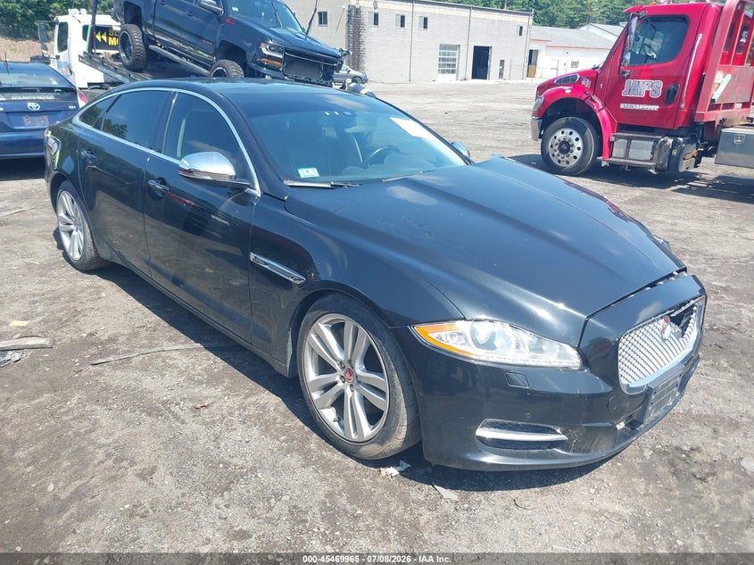2014 Jaguar Xj series VIN SAJWJ2GDXE8V61294 IAAI salvage auction — FRONT END, Clear (Massachusetts), sold $25 on 2026-07-10 (photo 1)