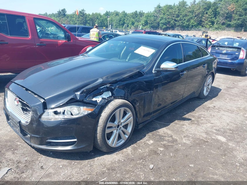 2014 Jaguar Xj series VIN SAJWJ2GDXE8V61294 IAAI salvage auction — FRONT END, Clear (Massachusetts), sold $25 on 2026-07-10 (photo 6)