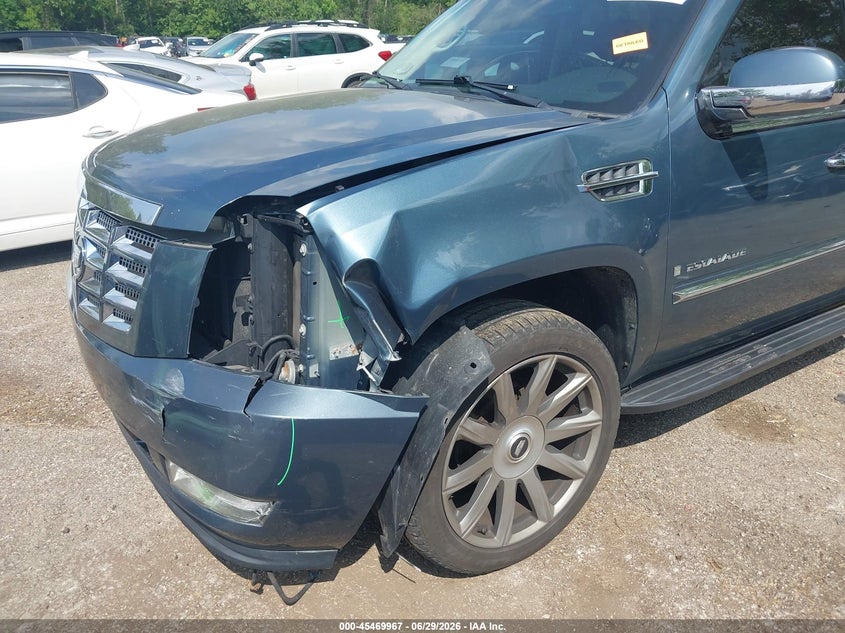 2009 Cadillac Escalade VIN 1GYFK13229R249264 IAAI salvage auction — LEFT FRONT, Salvage (Ohio), sold $1,825 on 2026-10-06 (photo 6)