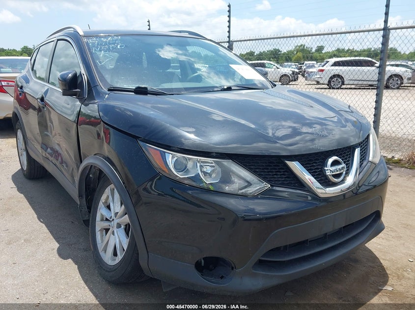 2017 Nissan Rogue VIN JN1BJ1CP1HW034920 IAAI salvage auction — SIDE, Salvage Title, sold $1,850 on 2026-07-29 (photo 1)