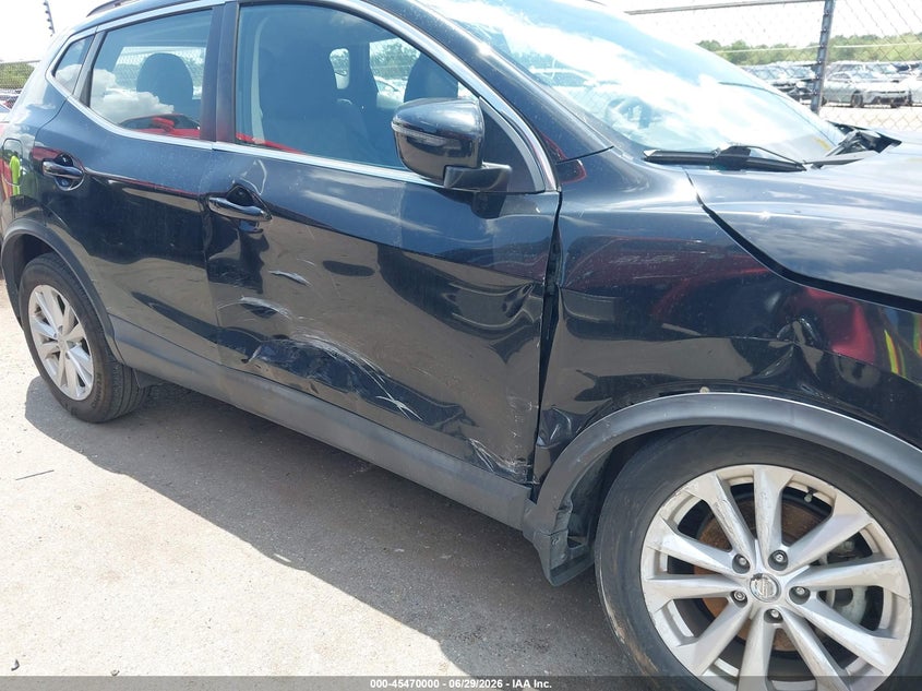 2017 Nissan Rogue VIN JN1BJ1CP1HW034920 IAAI salvage auction — SIDE, Salvage Title, sold $1,850 on 2026-07-29 (photo 6)