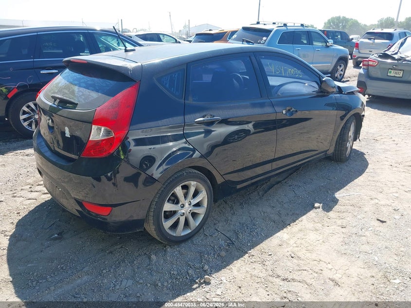 2012 Hyundai Accent VIN KMHCU5AE1CU029184 IAAI salvage auction — NORMAL WEAR, Clear (Indiana), sold $400 on 2026-07-29 (photo 4)